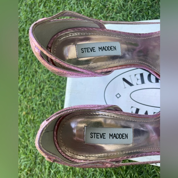 Steve Madden Scales Pink Python High Heels Sz(8) - Picture 5 of 6